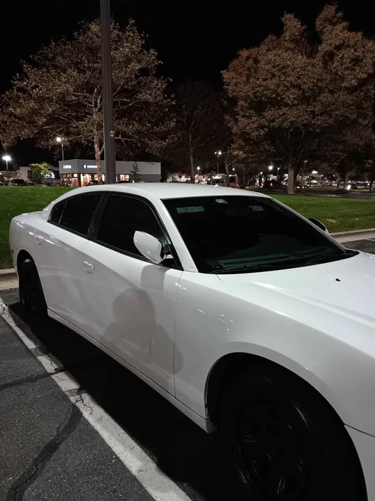 2014 Dodge Charger 7th Gen - Image 10 of 17