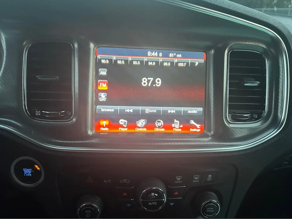 2014 Dodge Charger 6th Gen - Image 10 of 13