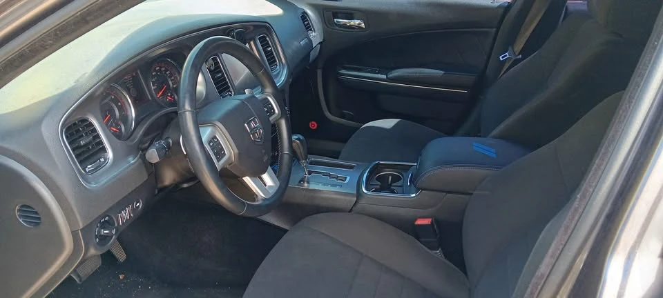 2014 Dodge Charger 6th Gen - Image 3 of 5