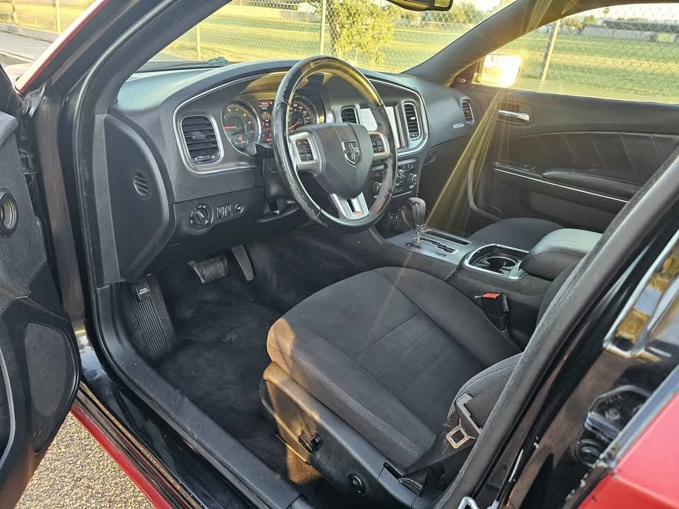 2014 Dodge Charger 7th Gen - Image 8 of 11
