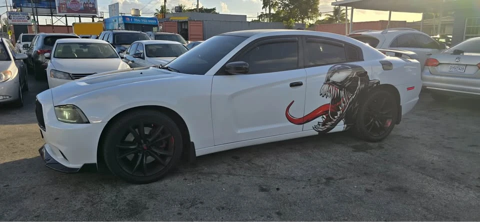 2014 Dodge Charger 7th Gen - Image 2 of 19