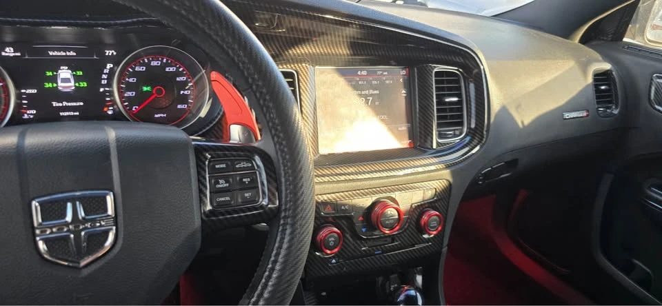 2014 Dodge Charger 7th Gen - Image 17 of 19