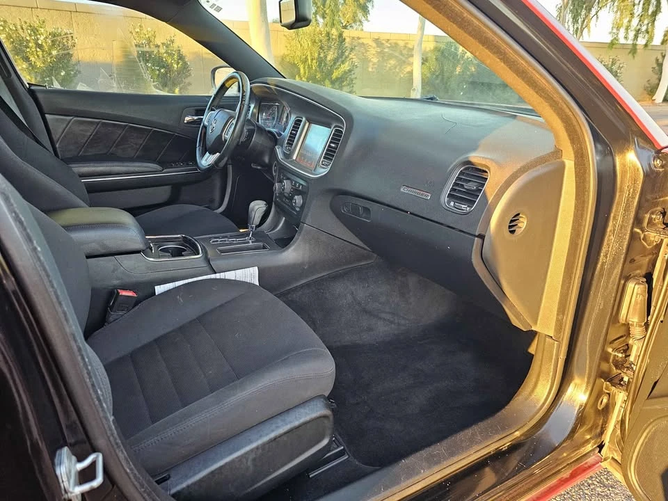 2014 Dodge Charger 7th Gen - Image 9 of 11