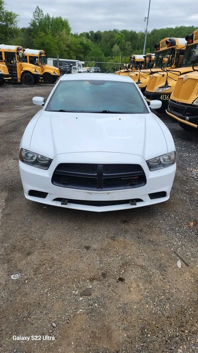 2014 Dodge Charger 7th Gen - Image 16 of 19