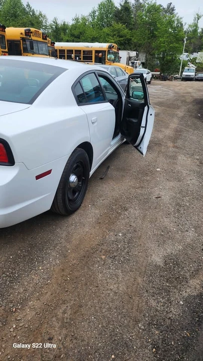 2014 Dodge Charger 7th Gen - Image 5 of 19