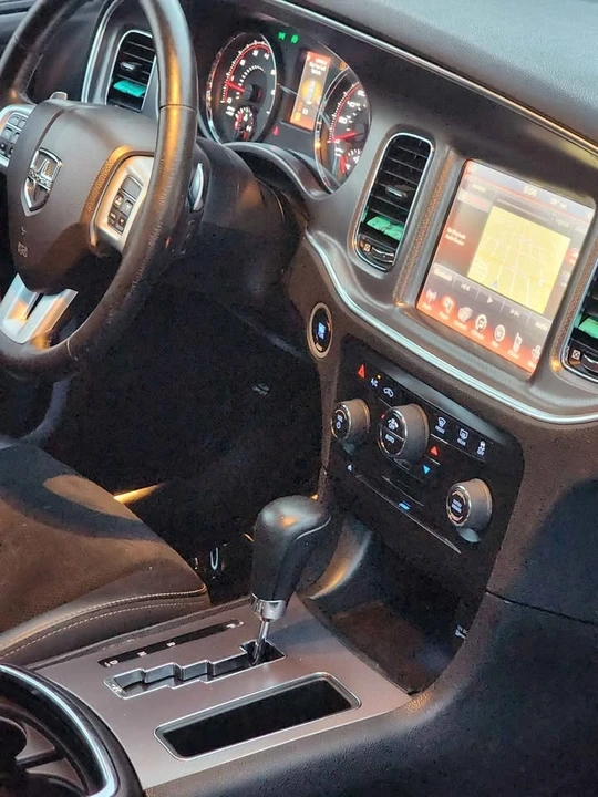 2014 Dodge Charger 6th Gen - Image 15 of 19
