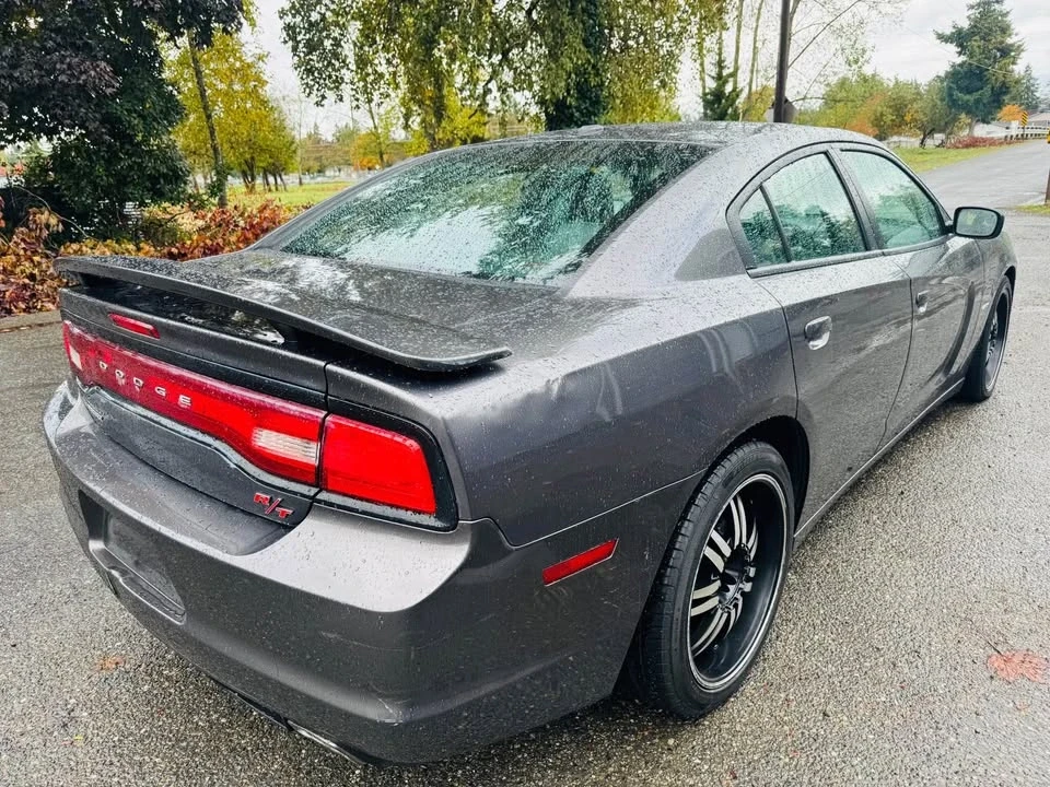 2014 Dodge Charger 6th Gen - Image 5 of 17