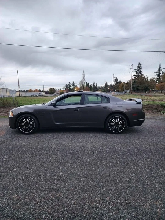 2014 Dodge Charger 6th Gen - Image 4 of 19