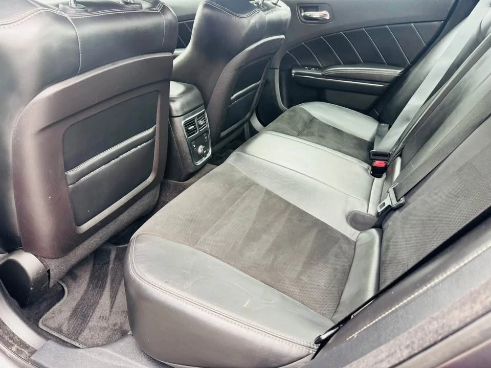2014 Dodge Charger 6th Gen - Image 10 of 17