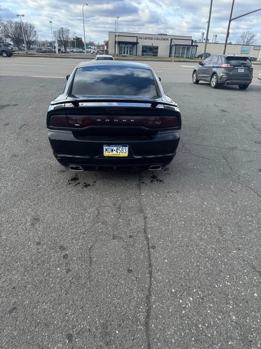 2014 Dodge Charger 7th Gen - Image 2 of 6