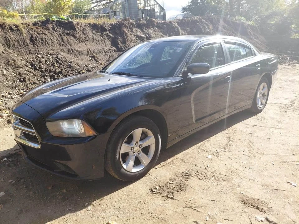 2014 Dodge Charger 6th Gen - Image 9 of 14