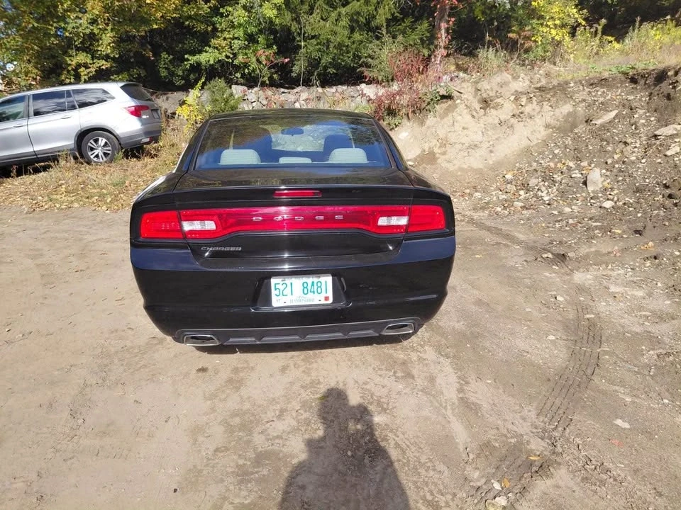 2014 Dodge Charger 6th Gen - Image 5 of 14