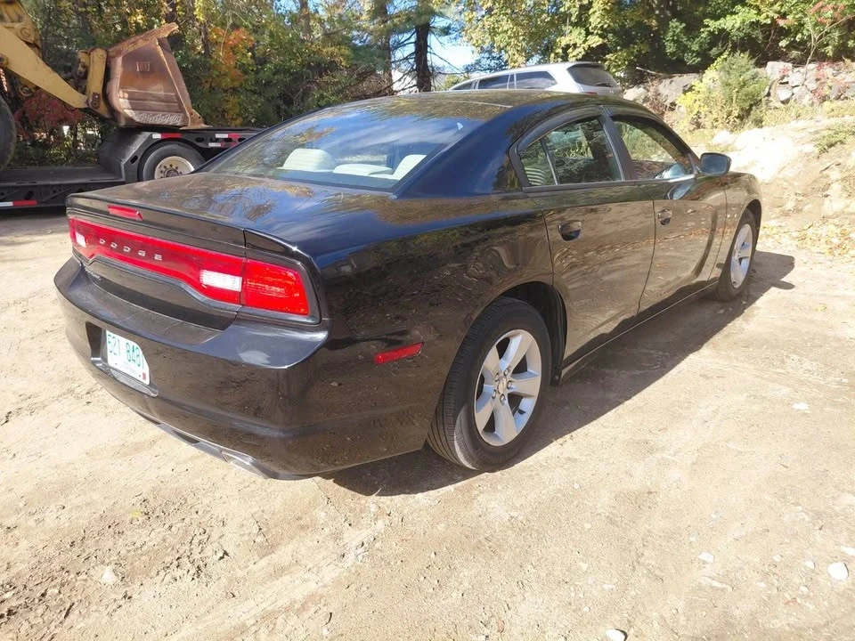 2014 Dodge Charger 6th Gen - Image 10 of 14
