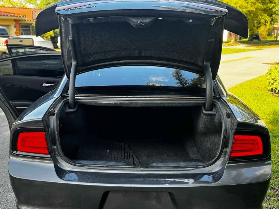 2014 Dodge Charger 7th Gen - Image 11 of 17