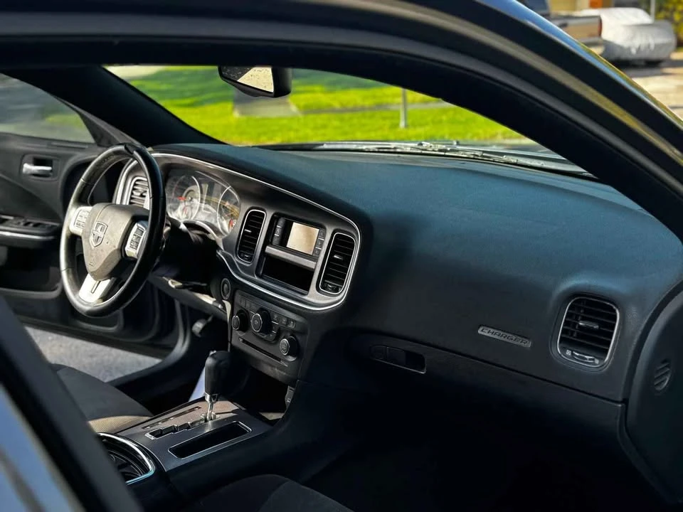 2014 Dodge Charger 7th Gen - Image 12 of 17