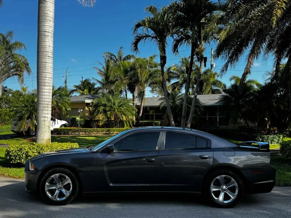 2014 Dodge Charger 7th Gen - Image 6 of 17