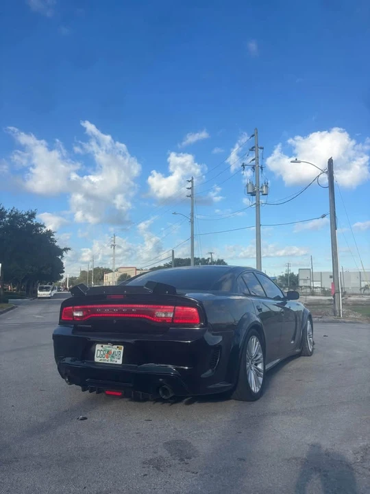 2014 Dodge Charger 7th Gen - Image 4 of 7