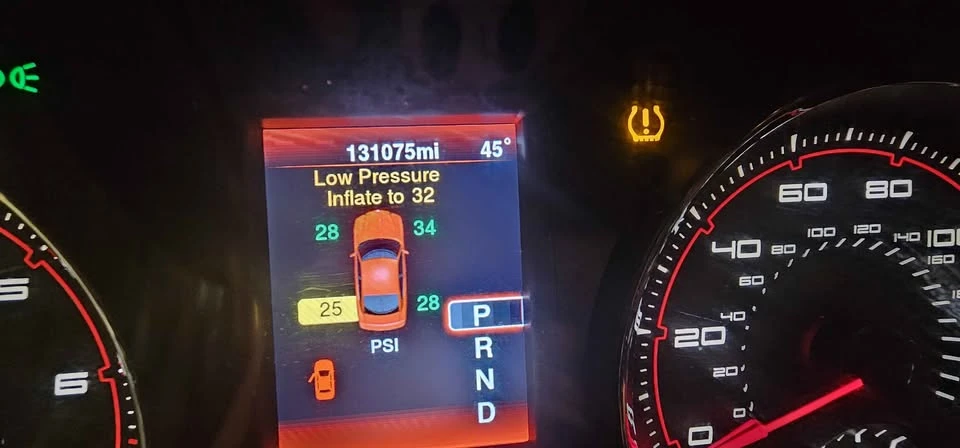 2014 Dodge Charger 7th Gen - Image 6 of 12