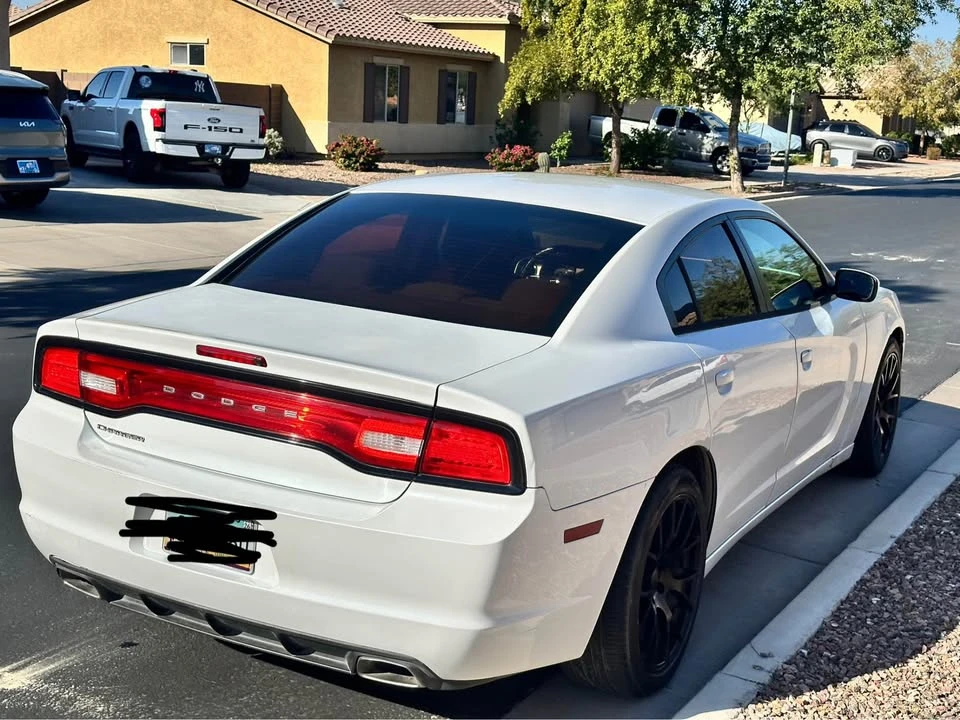 2014 Dodge Charger 6th Gen - Image 2 of 12