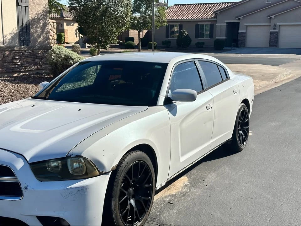 2014 Dodge Charger 6th Gen - Image 4 of 12