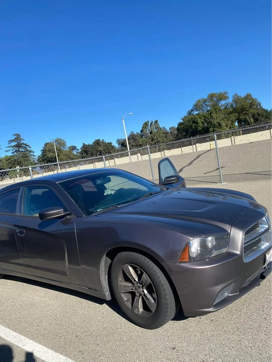 2014 Dodge Charger 7th Gen - Image 2 of 14