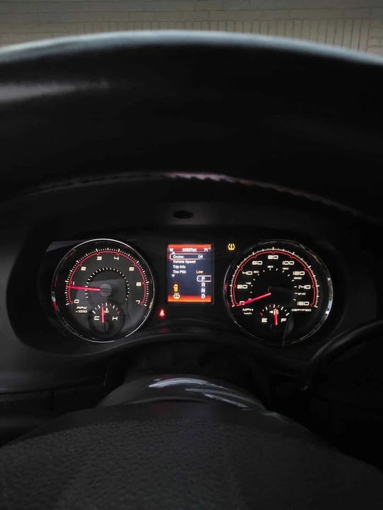 2014 Dodge Charger 7th Gen - Image 9 of 11