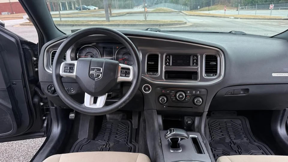 2014 Dodge Charger 6th Gen - Image 12 of 20