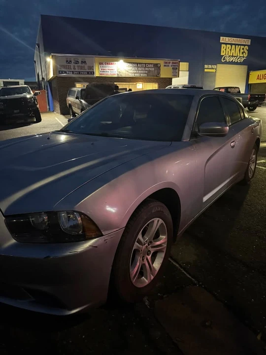 2014 Dodge Charger 7th Gen - Image 4 of 5