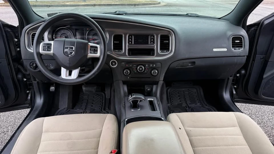 2014 Dodge Charger 6th Gen - Image 13 of 20
