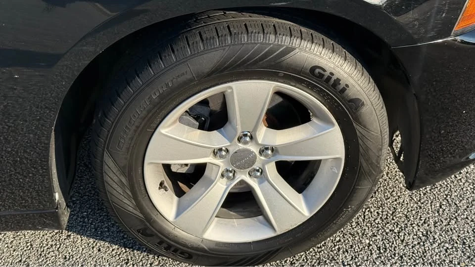 2014 Dodge Charger 6th Gen - Image 10 of 20