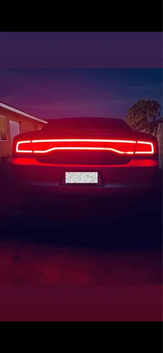 2014 Dodge Charger 7th Gen - Image 5 of 10