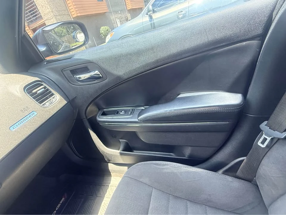 2014 Dodge Charger 7th Gen - Image 7 of 8