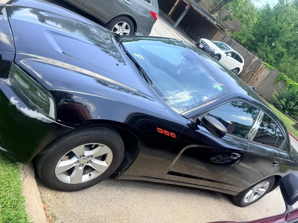 2014 Dodge Charger 7th Gen - Image 2 of 8