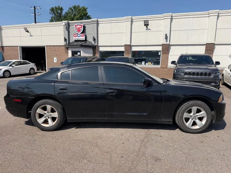 2014 Dodge Charger 7th Gen - Image 4 of 16