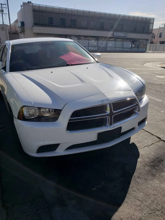 2014 Dodge Charger 7th Gen - Image 2 of 8