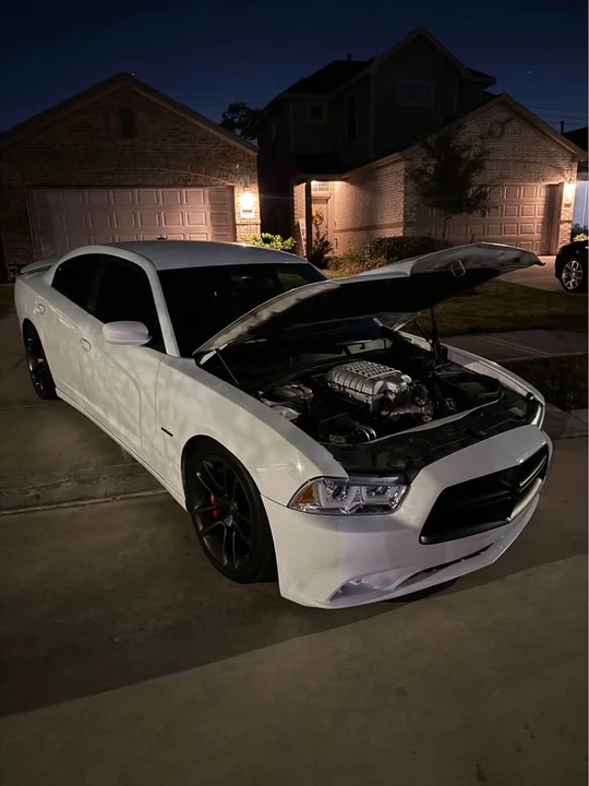 2014 Dodge Charger SRT & 392 7th Gen - Image 5 of 7