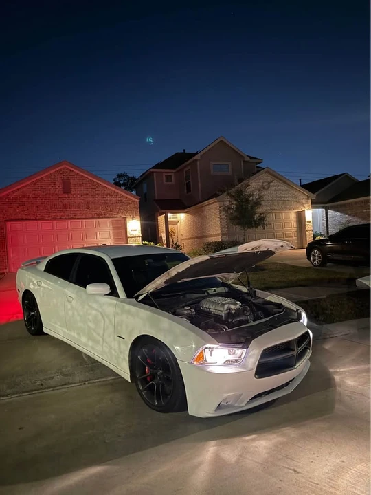 2014 Dodge Charger SRT & 392 7th Gen - Image 4 of 7