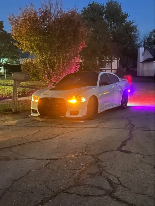 2014 Dodge Charger SRT & 392 7th Gen - Image 2 of 4