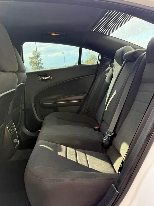 2014 Dodge Charger 7th Gen - Image 12 of 20
