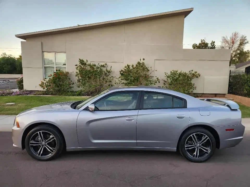 2014 Dodge Charger 6th Gen - Image 5 of 15