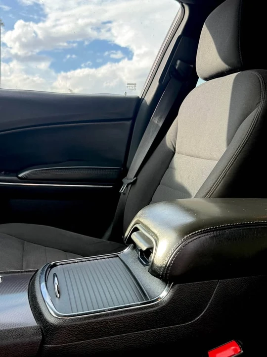 2014 Dodge Charger 7th Gen - Image 15 of 20