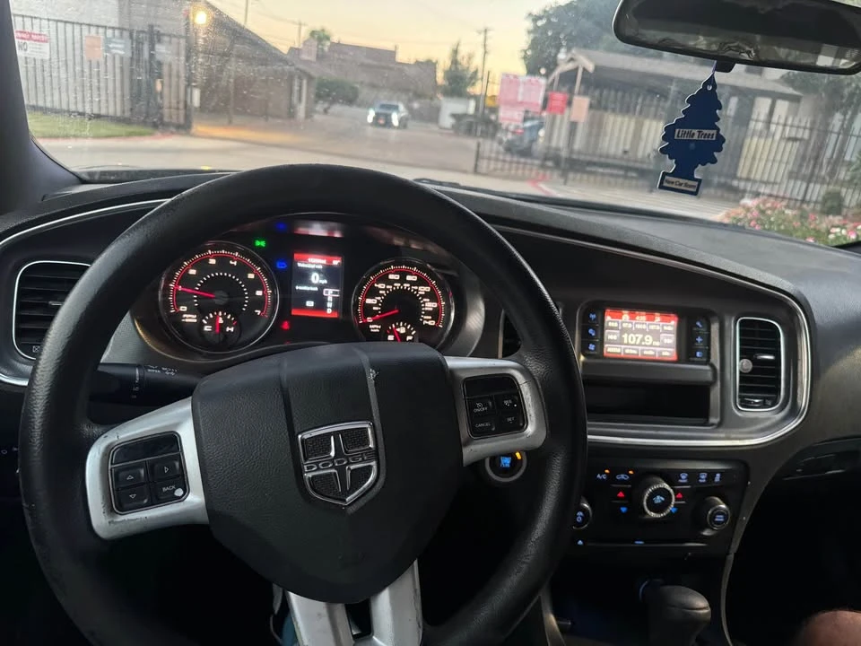 2014 Dodge Charger 6th Gen - Image 3 of 8