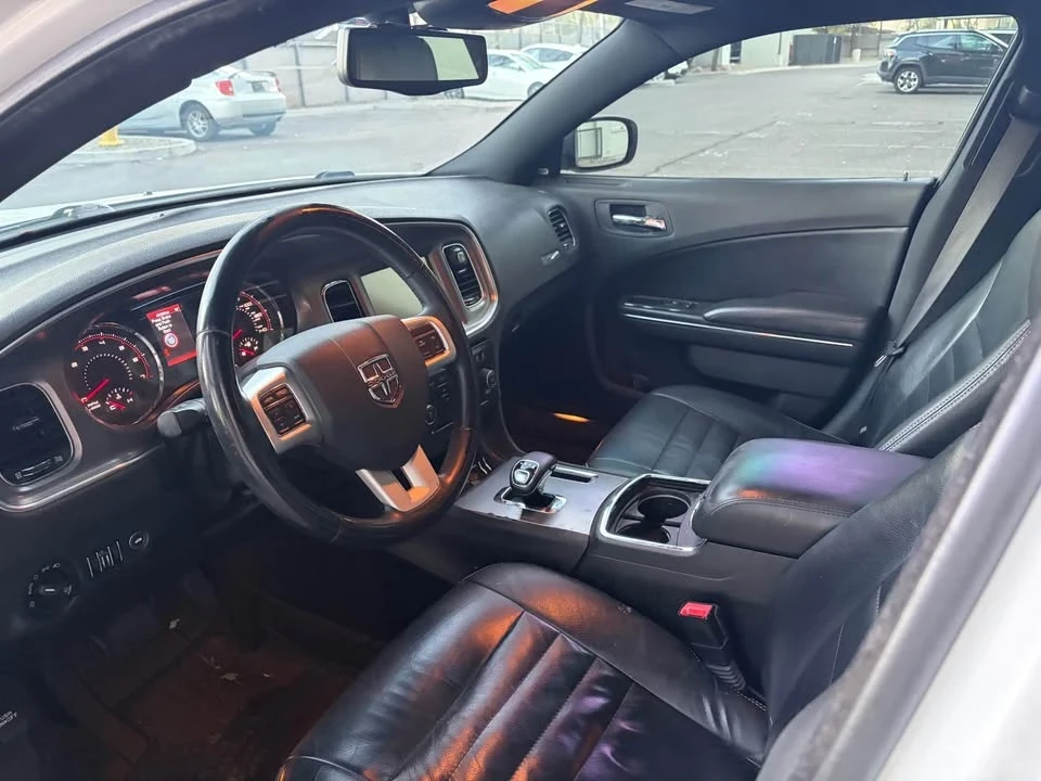 2014 Dodge Charger 6th Gen - Image 3 of 6