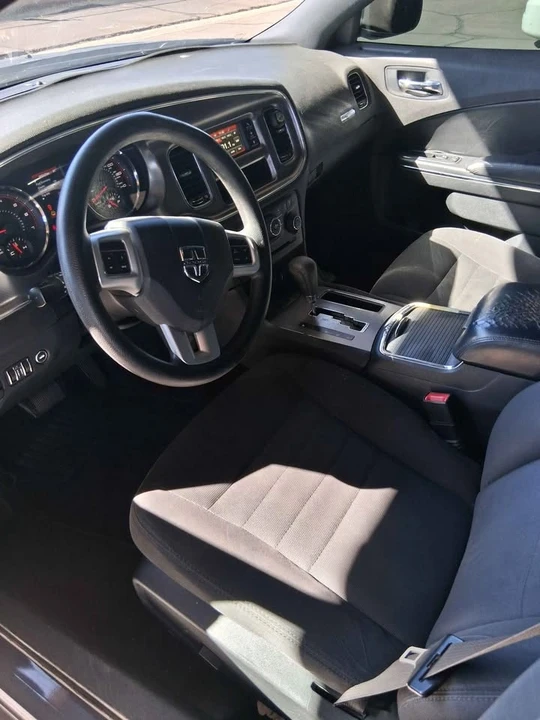 2014 Dodge Charger 6th Gen - Image 5 of 6