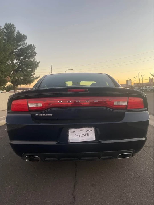 2014 Dodge Charger 7th Gen - Image 6 of 9