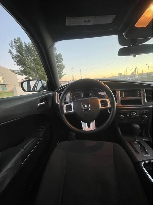 2014 Dodge Charger 7th Gen - Image 7 of 9