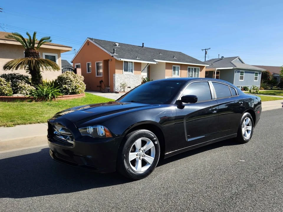 2014 Dodge Charger 7th Gen - Image 2 of 20