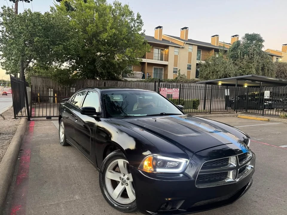 2014 Dodge Charger 6th Gen - Image 2 of 10