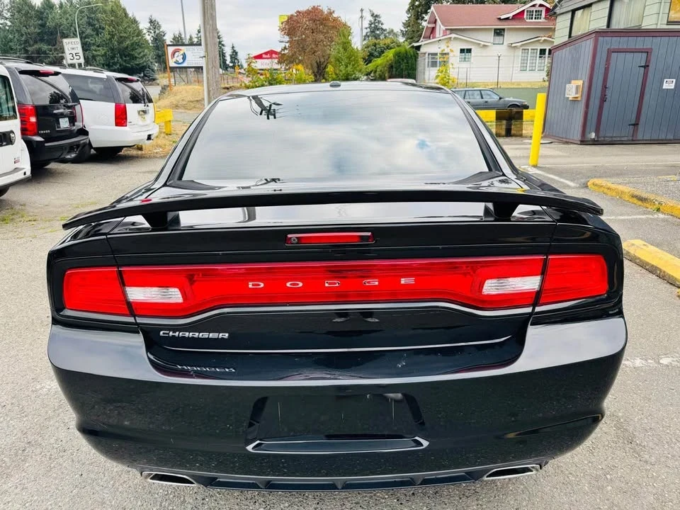 2014 Dodge Charger 6th Gen - Image 7 of 17