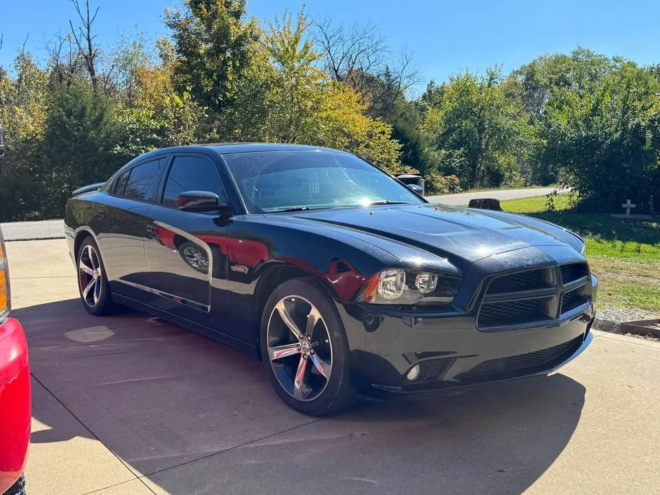 2014 Dodge Charger 6th Gen - Image 2 of 7